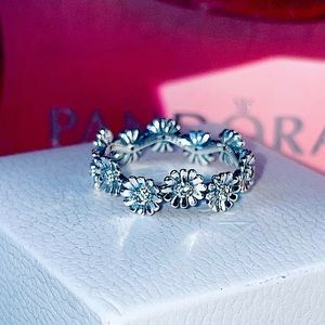 Authentic pandora ring size 7 🌷💌👩‍💼💌🌷💌🌷💌💌🌷💌🌷💌🌷💌🌷💌🌷💌🌷💌🌷💌